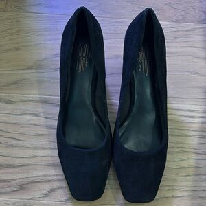 Charlotte Stone Suede Pumps With Colorful Wooden Heel Size 9